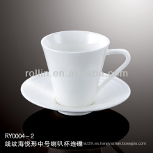 Taza de porcelana blanca y durable especial sana y platillo